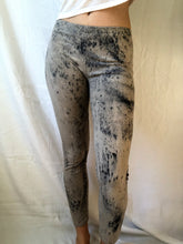 Load image into Gallery viewer, naturally dyed cotton leggings