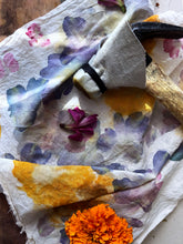 Load image into Gallery viewer, flower dyes: bundle dyeing + pounding - saturday july 10