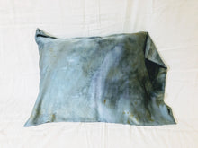 Load image into Gallery viewer, naturally dyed silk pillowcase - mineral

