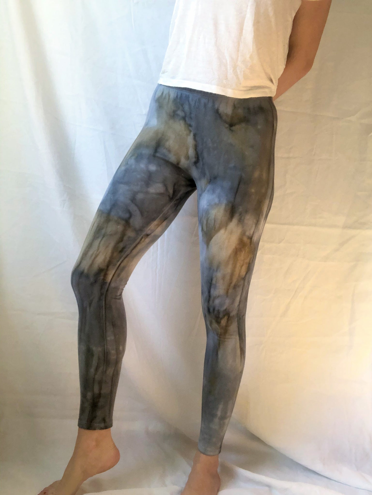 naturally dyed cotton leggings – madeleine provost