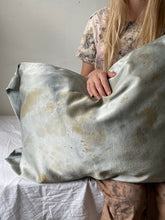 Load image into Gallery viewer, naturally dyed silk pillowcase - tide pool
